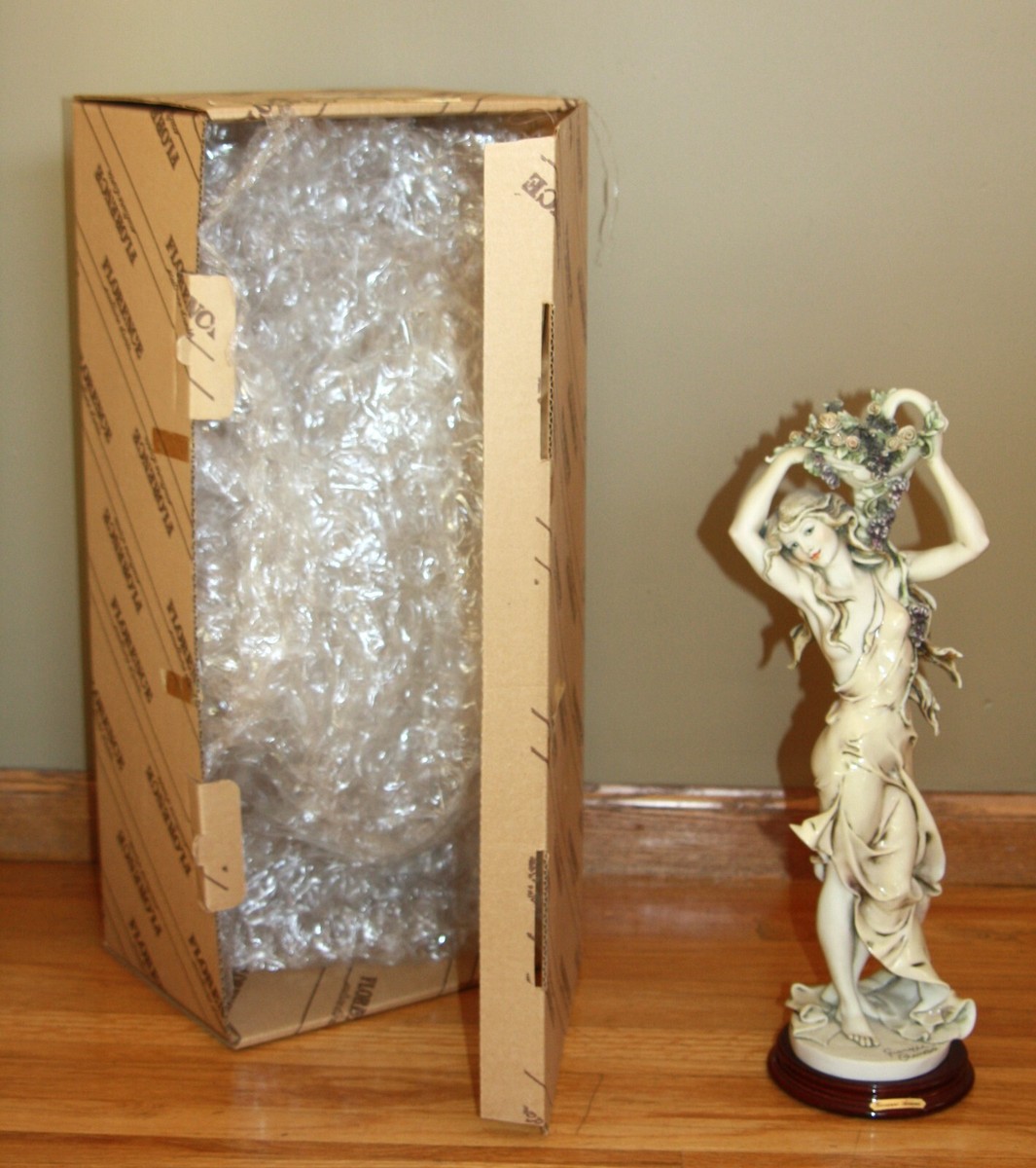 Florence Giuseppe Armani Lilacs & Roses 0882C figurine statue