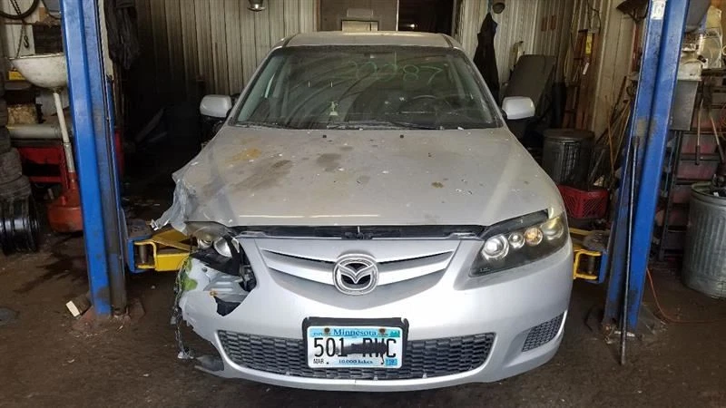 Mazda Mazda6 2008 pestillo de capó Foto 4 de 4