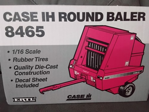 Ertl Case IH 8465 Round Baler - Picture 2 of 2