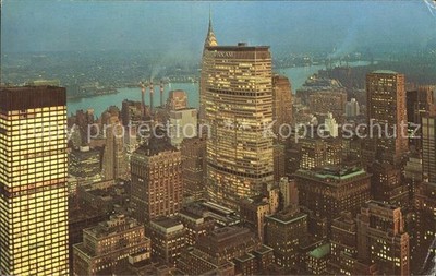 New York City Fliegeraufnahme PAN AM Building Skyline at night