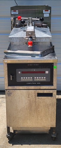 2022 HENNY PENNY PFE500 VELOCITY ELECTRIC PRESSURE FRYER