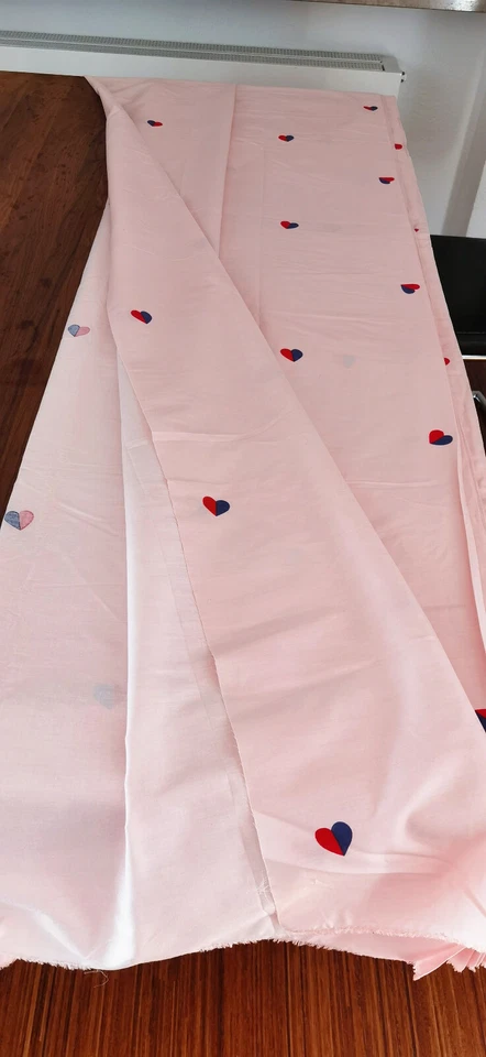 Neu Mädchenzimmer Baumwollstoff Herz Handarbeit nähen basteln Restposten 1x2,5M - Bild 3 von 4