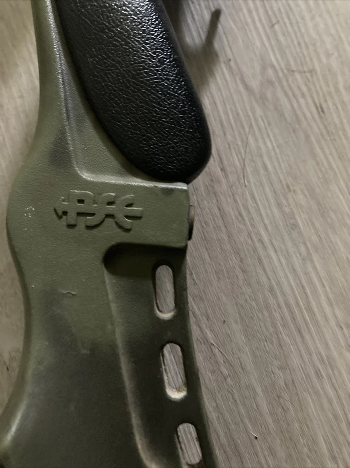 used pse compound bow right hand - Image 2 of 4