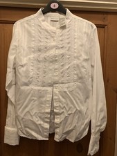 Ladies Top Small Filipino style made in the Philippines. White Stag