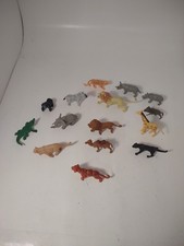 Small Animal Figures Lot of 15 Zoo Farm Wildlife Dinosaurs Jungle Forest 1653