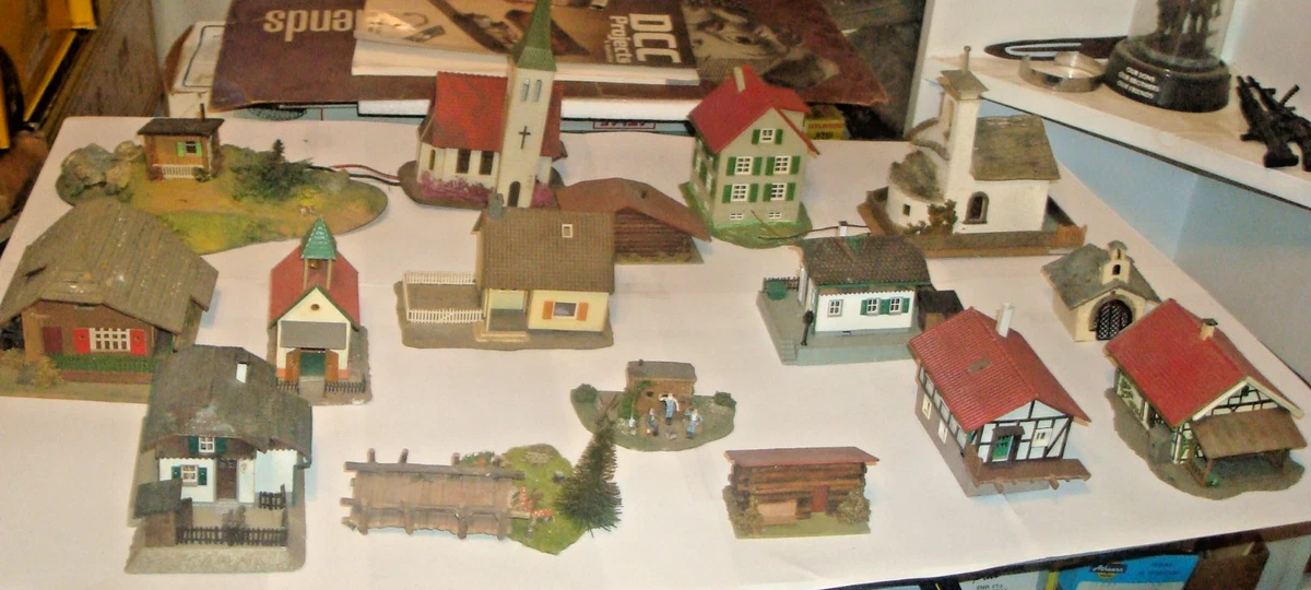 25+ FALLER HO with Vintage Model Railroad Buildings, Tunnels