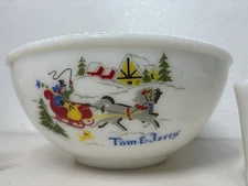 Vintage Tom & Jerry Sleigh Scene Beaded Rim Punch Bowl & 6 Mugs McKee Milk Glass