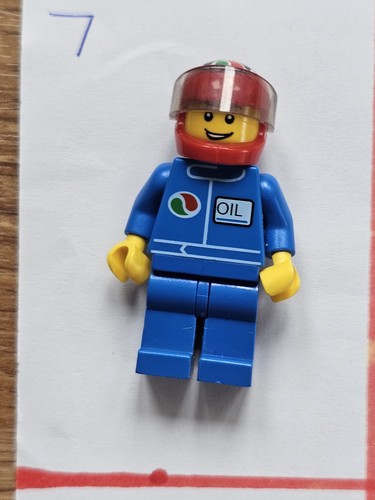 18 x Genuine lego mini figures. ASSORTMENT from Various Themes. FREE POSTAGE.(5) - Picture 8 of 19