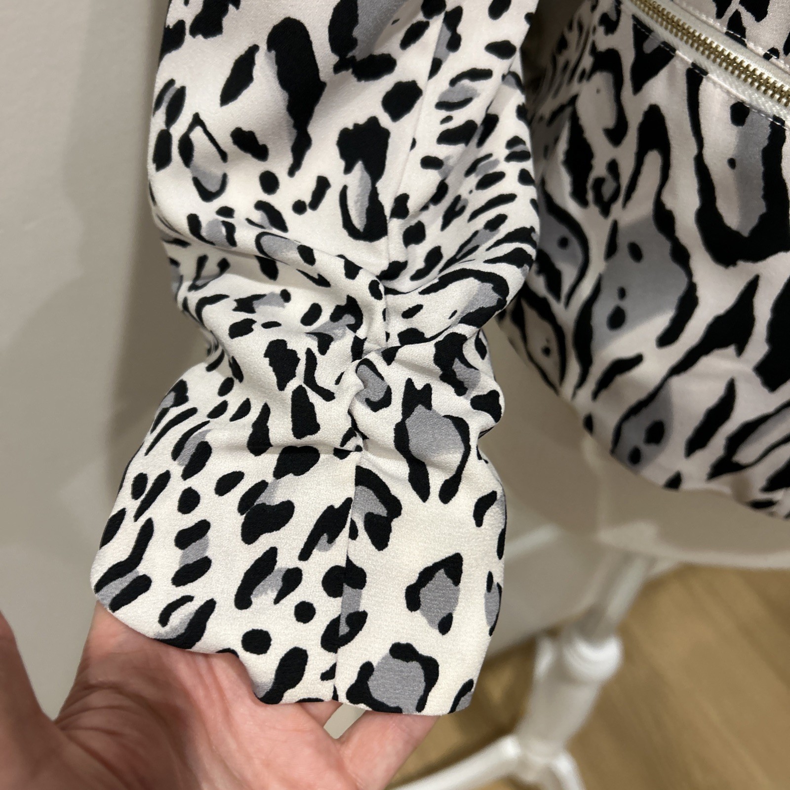 Cache Leopard Print Blazer Jacket, Size 2 - image 3