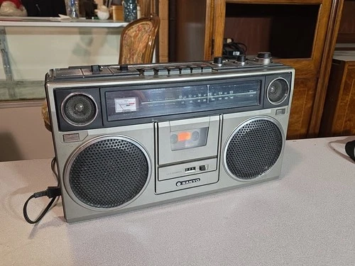 Sanyo M9930K 4-band Stereo Radio Cassette Player Boom Box Made In Japan Working