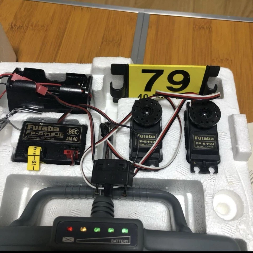 Futaba Attack SR 40MHz RC Model 2 Servos Japan Used RTR - Image 4 of 4