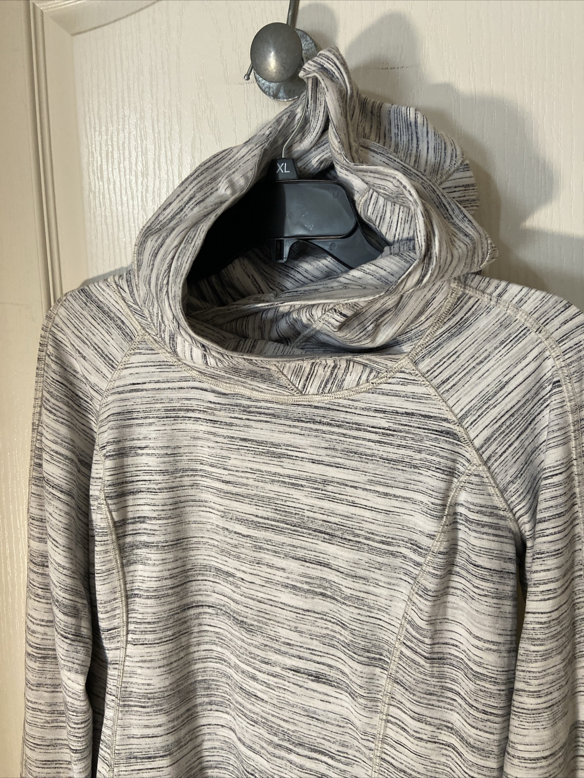Lululemon Gray Heather Pullover Crossover Hoodie … - image 3