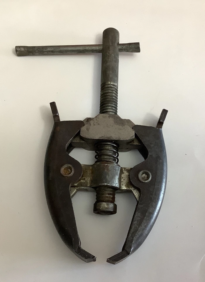 Extractor de abrazaderas de terminal de batería de llave de engranaje D1 Foto 3 de 4