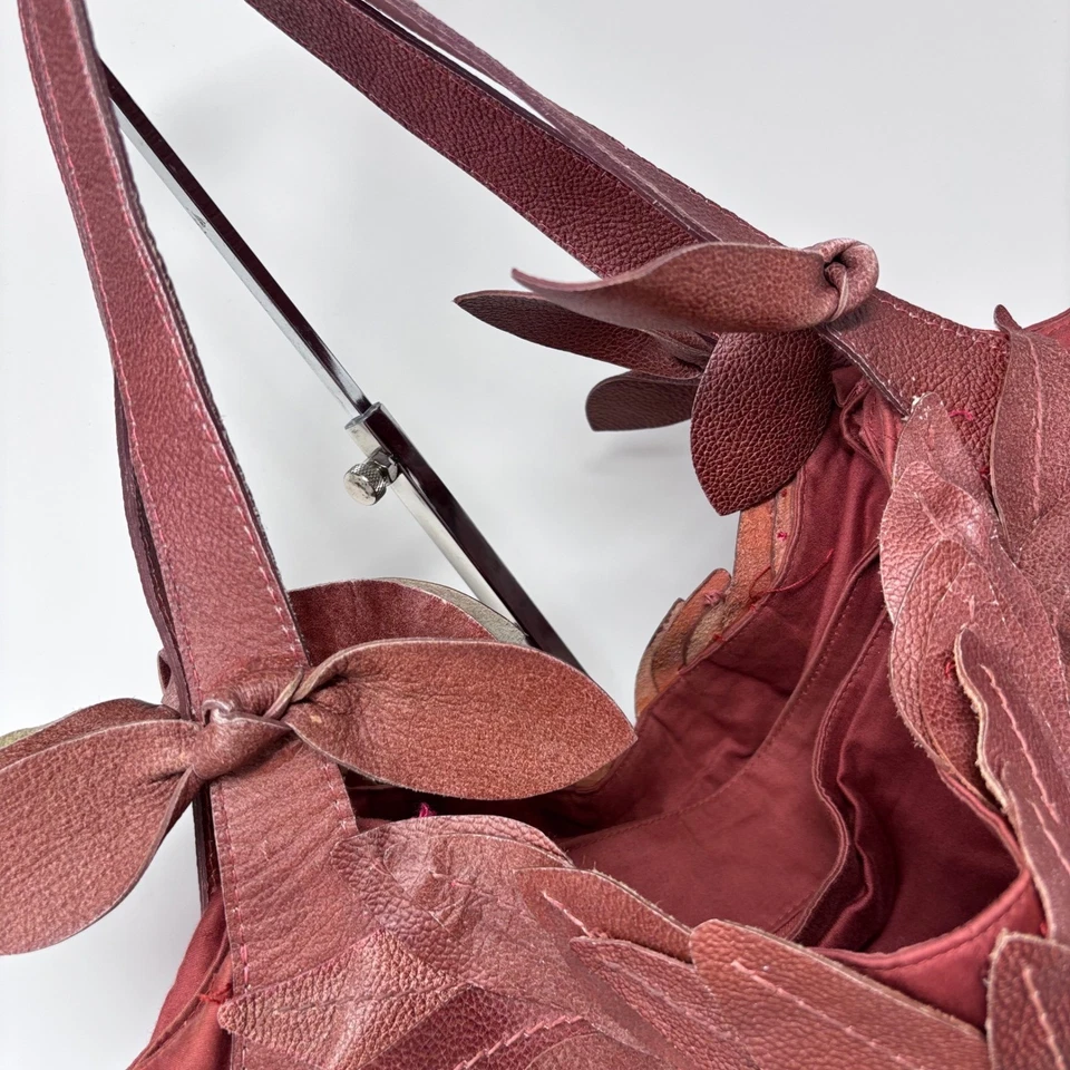 Bolso de Hombro Lucky Penny Hobo Algodón con Cuero Rojo Hoja Acento Anthropologie Foto 4 de 4