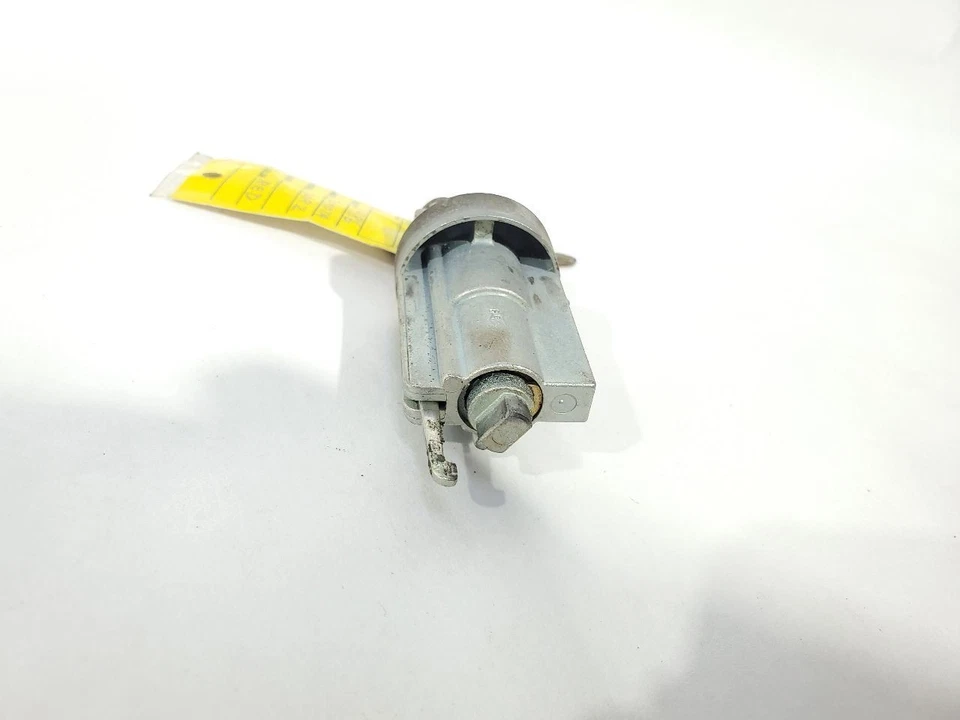 1986 1987 1988 1989 Toyota MR2 OEM Ignition Switch With Key  - Image 2 of 4