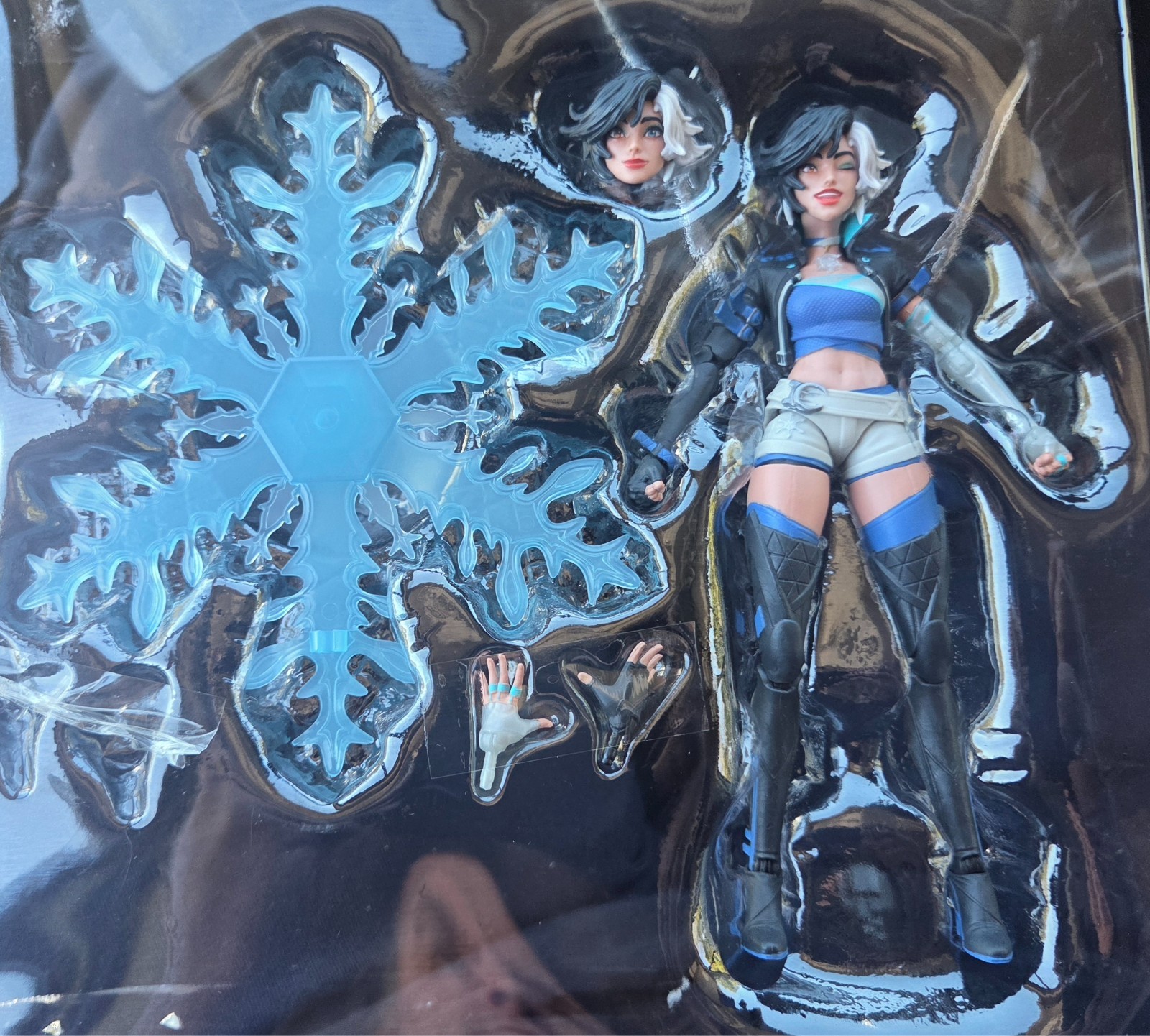 Hasbro LUNA SNOW From Spider-Man Rivals Pack MARVEL LEGENDS 2026 6in.