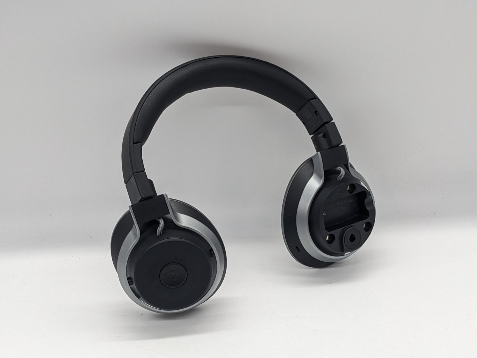 FAULTY Turtle Beach Stealth Pro wireless headset for PlayStation PS5 PS4 READ B