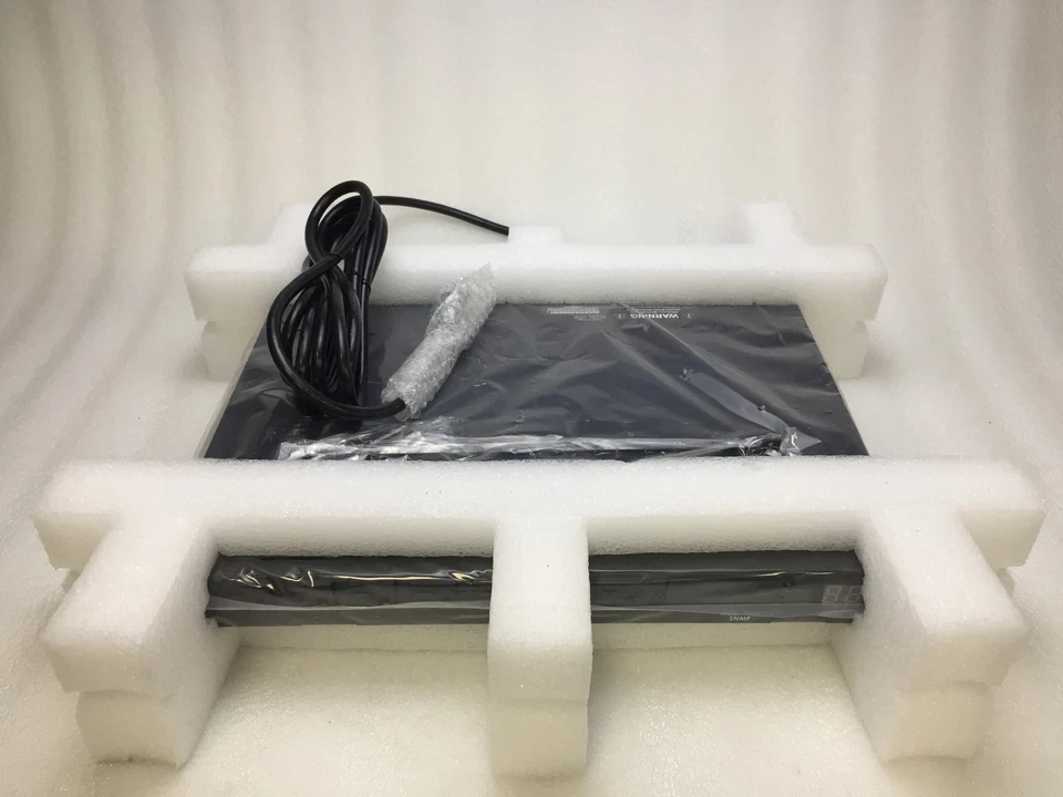 Tripp Lite PDUMH15AT 8-Outlet Power Distribution Unit 5-15R 120V/15A NOB - Image 2 of 4