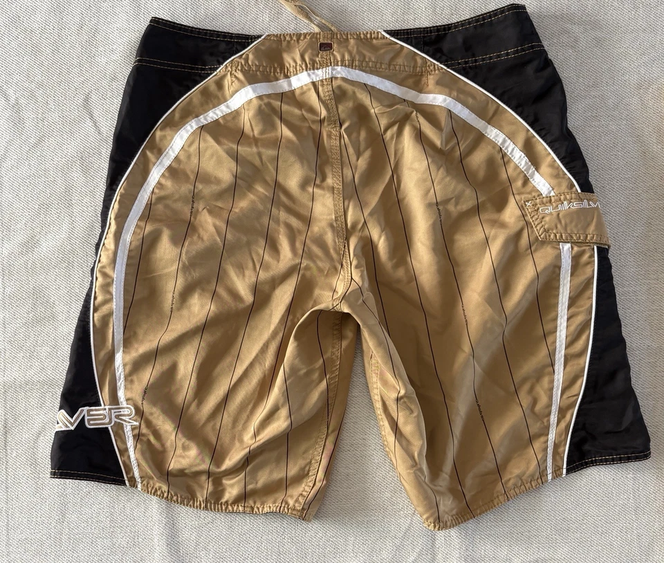Vtg Quicksilver Gold Black Board Shorts Mens 36 All Over QS Print Embroidered - Image 3 of 4