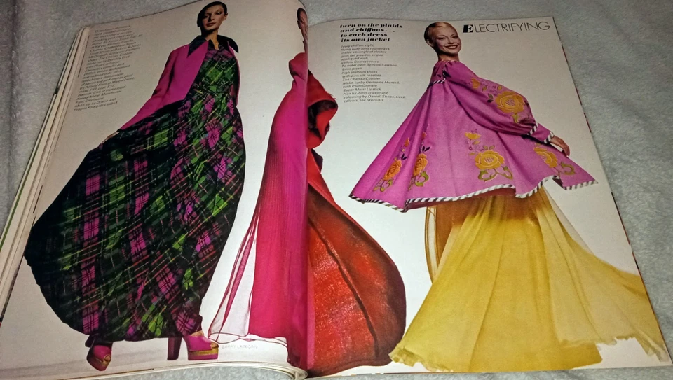 VOGUE MAGAZINE August 1972 PATTI BOYD Groucho Marx VINTAGE 1970s Fashion UK - Image 2 of 4
