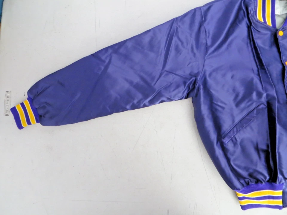 NOS Vintage DeLong University of Washington Huskies Nylon Jacket USA XL - Image 4 of 4