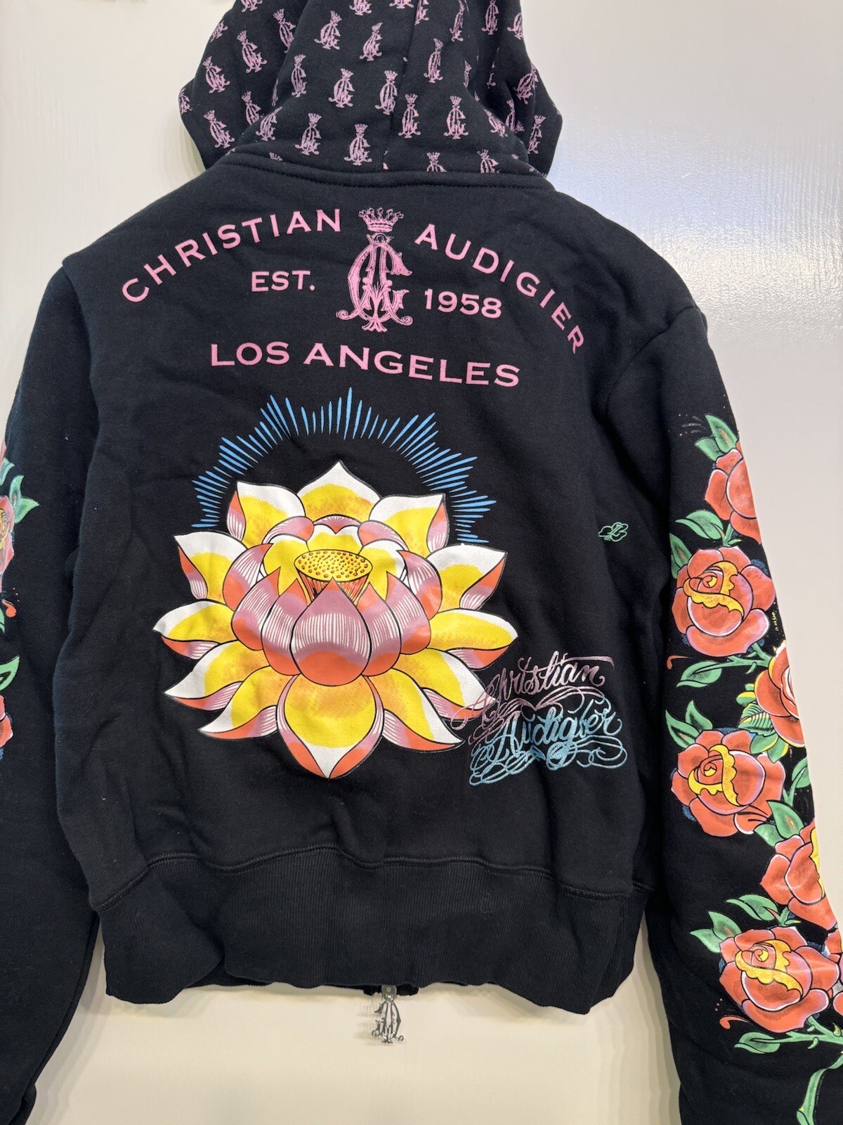 Picture 2 of 18