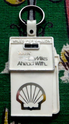 Vintage Shell mile per gallon counter keychain