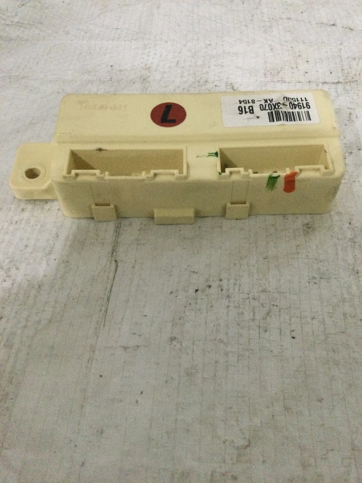Módulo de relé de control de encendido Hyundai Elantra 2012 OEM 91940-3X070 Foto 2 de 4