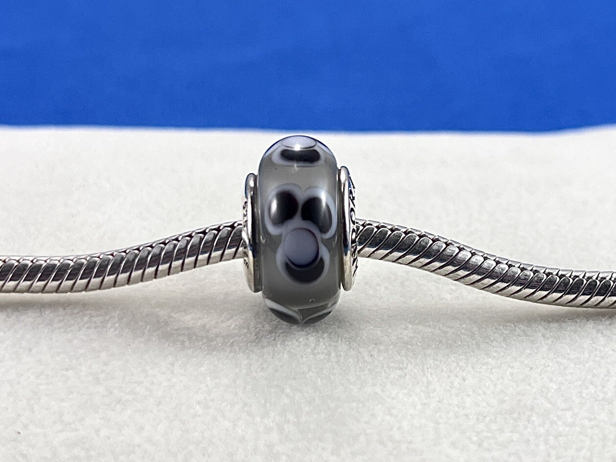 Retired Authentic Pandora Gray Flowers Murano Glass Bead 790642
