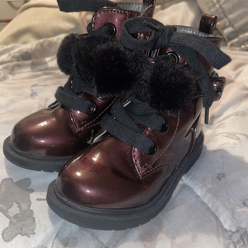 GUC girls Patent leather Naturino boots size 7 with zipper closure+ Fur - 第 1/8 張圖片