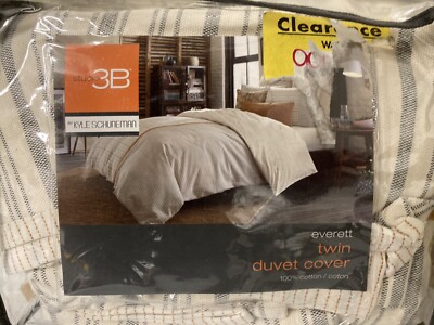 Studio 3B by Kyle Schuneman Everett Duvet Cover Size Twin Cream