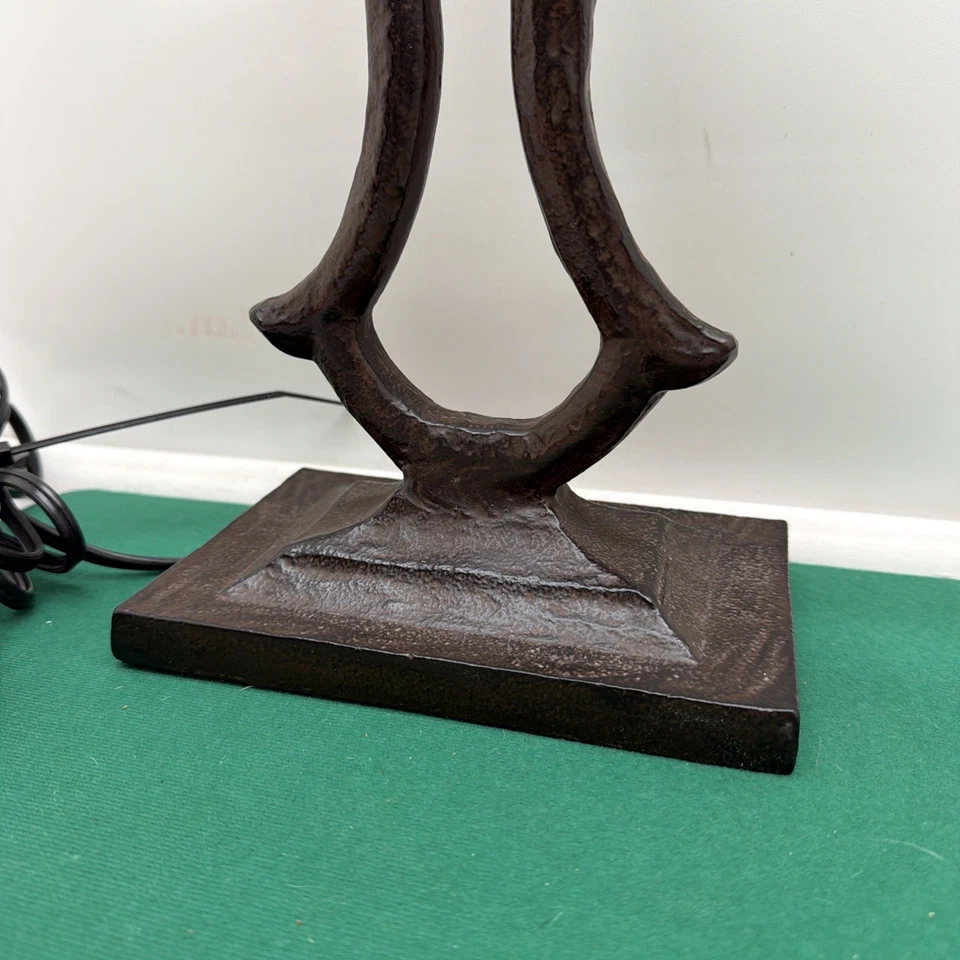 Lámpara de mesa estilo hierro forjado Fleur De Lis mesita de noche de escritorio 17" de alto Foto 3 de 4