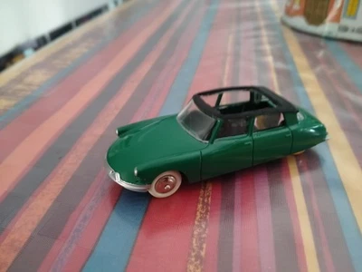 Dinky toys ds citroen découvrable atlas verte - Photo 1/4