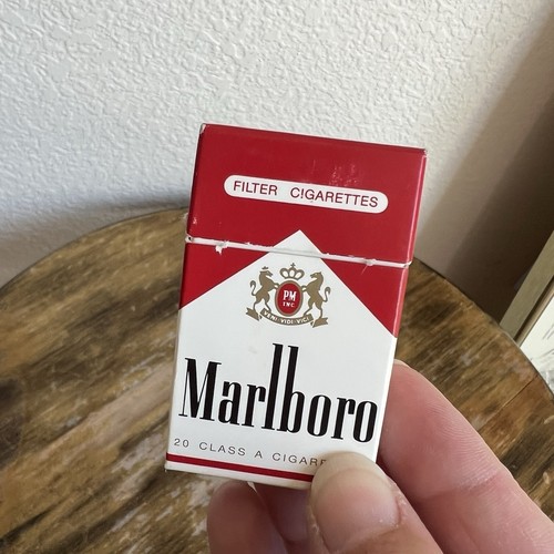 Marlboro Vintage Matchbox Opens Cigarette Style with Matches Vintage