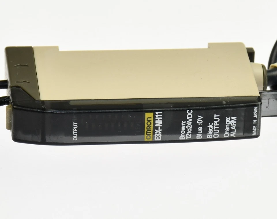 Omron E3X-NH11 Optical Fiber Amplifier E32-TC200B - Image 2 of 4