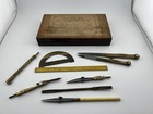 Antikes technisches Zeicheninstrumentenset im original Holz Präsentationskoffer