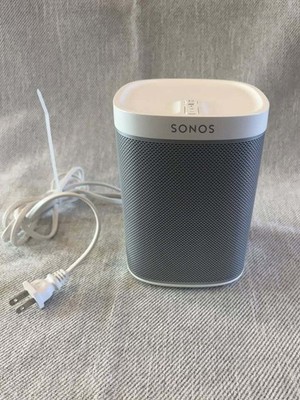 Sonos Play:1 Wireless Smart Speaker - White - very low hours - Factory Reset