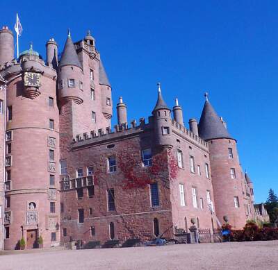 Foto 6x4 Glamis Castle Bridgend\/NO3747 Uhr, Fahne, Kanone und Maler/ um2015
