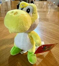 NEW Yoshi 7.5” Plush Yellow Nintendo Good Stuff 2018 Super Mario Y3