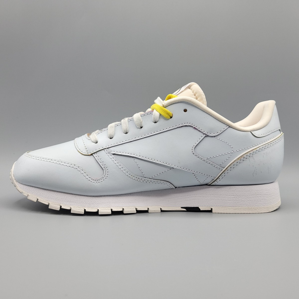 Reebok Smiley x Classic Leather Pump 50th Anniversary Tennis Shoes Men\'s 7 Reebok Smiley Classic . Pump 50th Anniversary Smiley Size 8  main image 4