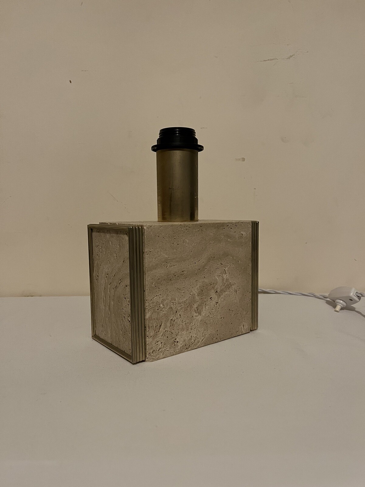 Picture 1 of 8