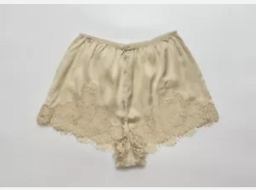 Women Doen Silk Lace Slim Fit A-line Shorts Apricot - Picture 5 of 6