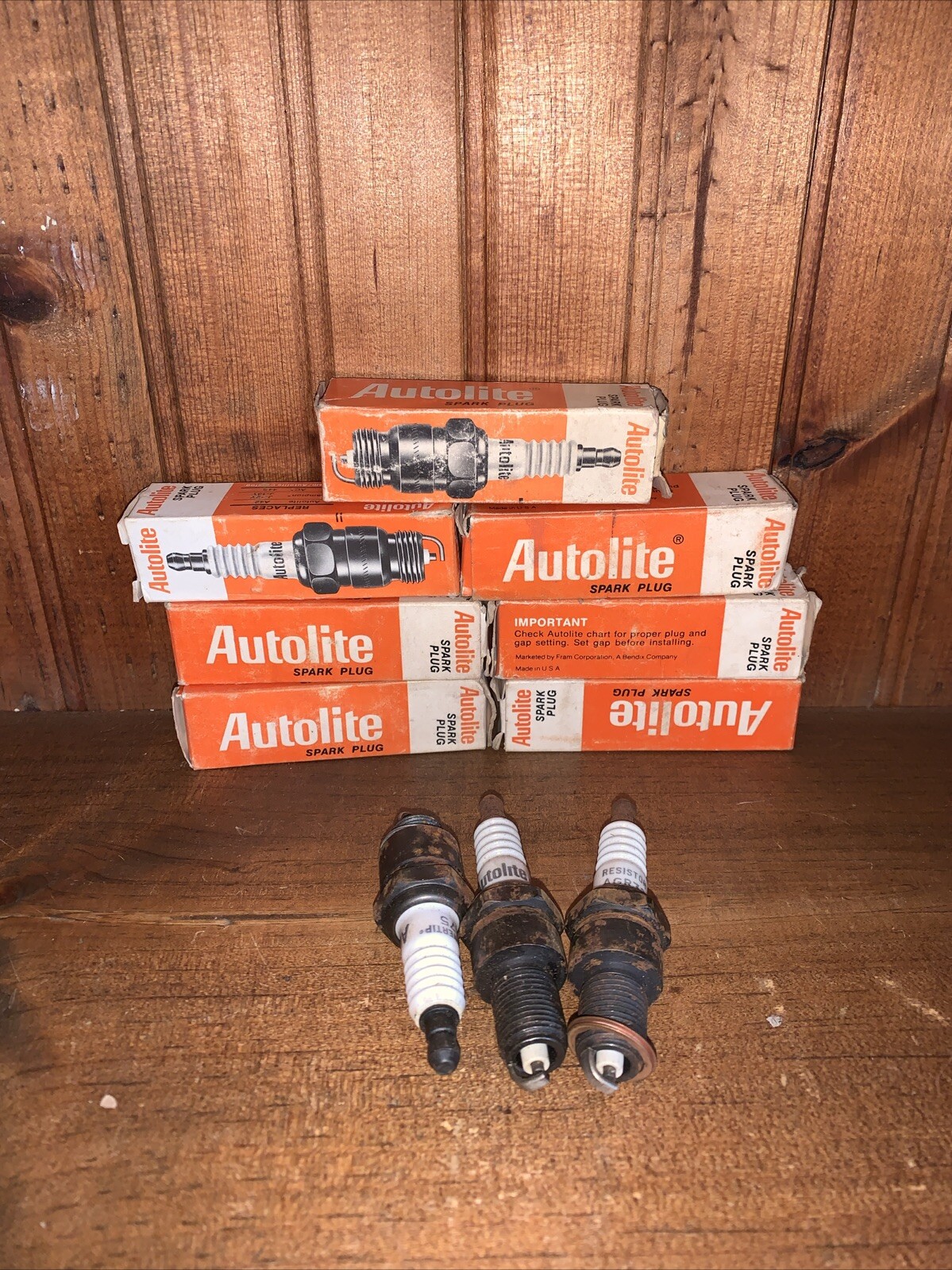 Autolite spark plugs Lot Of 7 AGR32 B Vintage Used For Display Fill Display