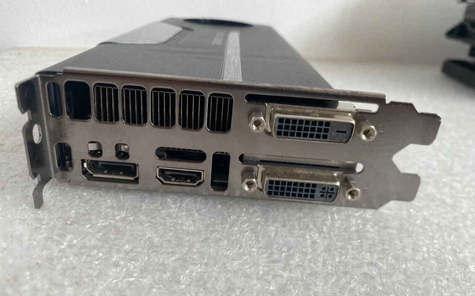 EVGA GeForce GTX760 2GB GDDR5 02G-P4-2761-KR 256bit DualLink DVI-I DVI-D HDMI DP - Image 4 of 4