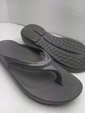 OOFOS  Oolala Comfort Luxe Sandals Flip-Flops Thongs Gray Womens Sz 10