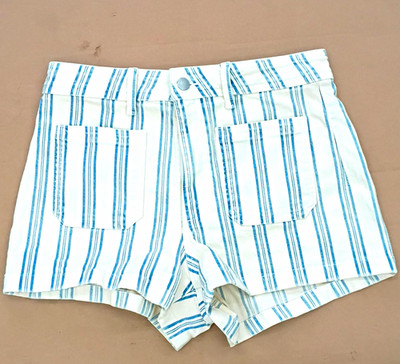 Universal Thread Women s Chino Shorts 8 White/Blue Stripe Twill Mid Rise Pockets