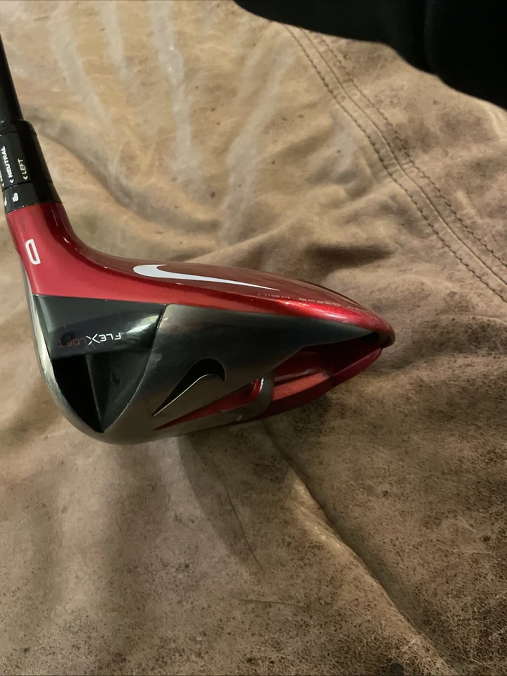 Club de Golf Nike Covert VRS Driver Manguera Ajustable Diestro Derecha Flex Regular Foto 4 de 4