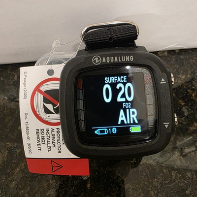AquaLung i330R Dive Computer  NEW OPEN BOX