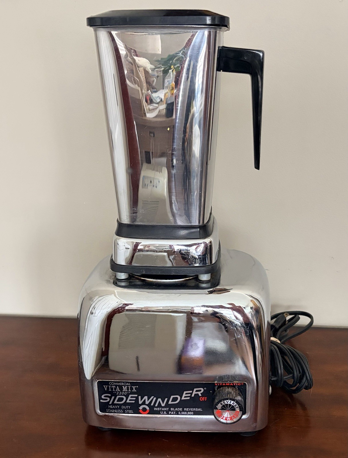 Vintage VitaMix 2200 Stainless Steel Sidewinder Blender Drin