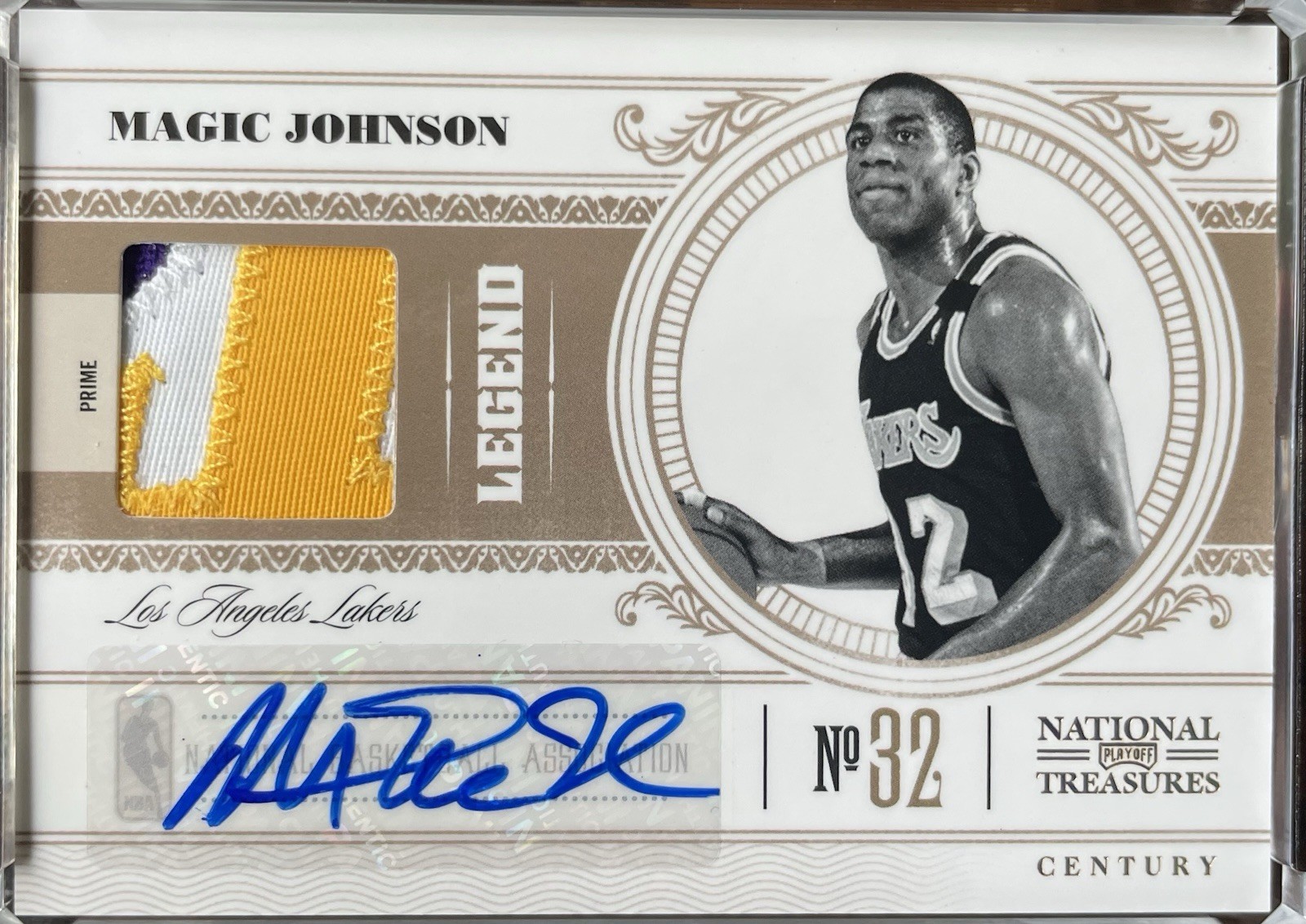 2011 National Treasures Century Materials Auto Prime Patch Magic Johnson /10 HOF